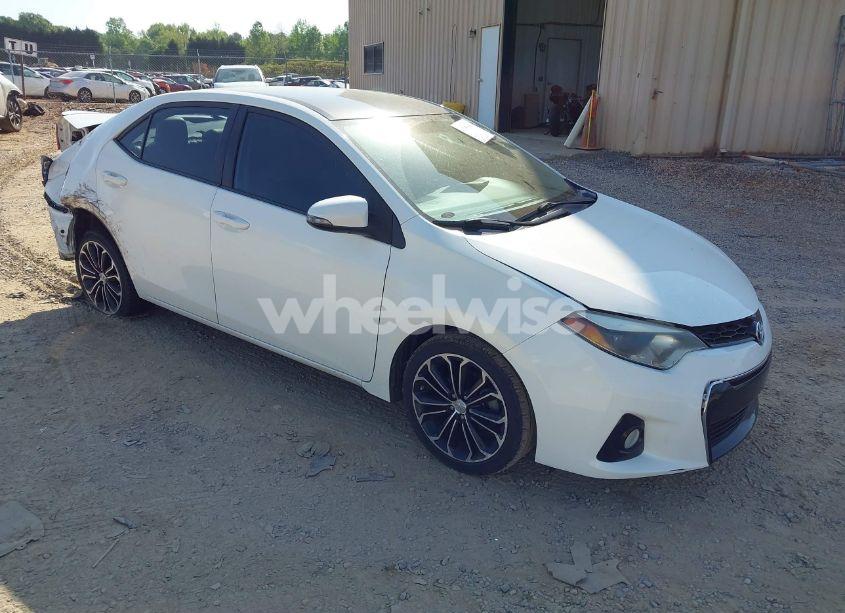 2015 Toyota Corolla S PLUS (VIN 5YFBURHE4FP278884) main photo