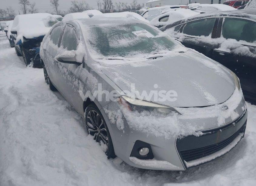 2015 Toyota Corolla S PLUS (VIN 5YFBURHE4FP284247) main photo