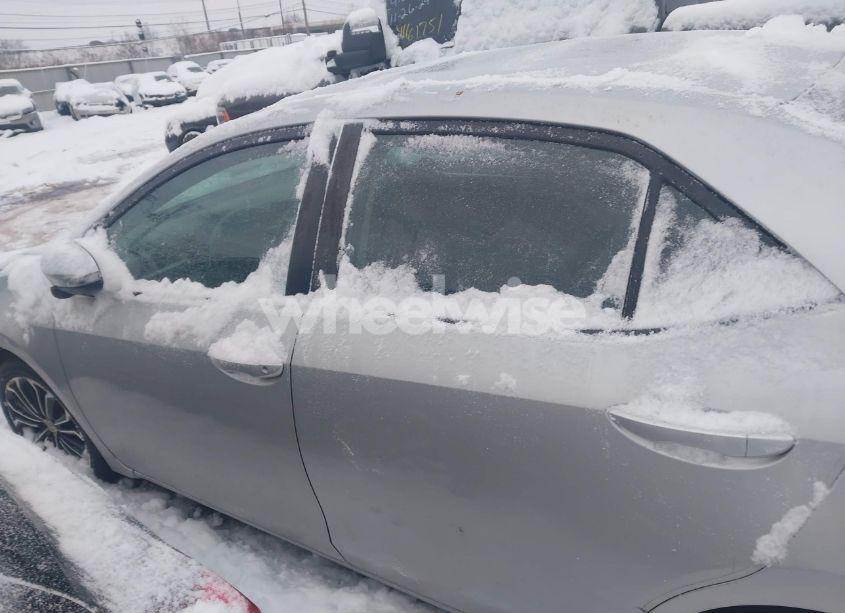 Photo 14 of 2015 Toyota Corolla S PLUS (VIN 5YFBURHE4FP284247)