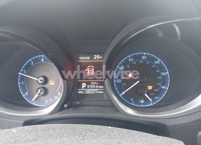 Photo 7 of 2015 Toyota Corolla S PLUS (VIN 5YFBURHE4FP284247)