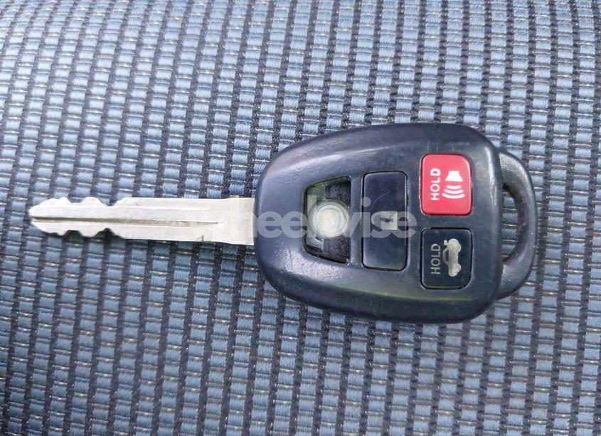 Photo 11 of 2015 Toyota Corolla S PLUS (VIN 5YFBURHE4FP291814)