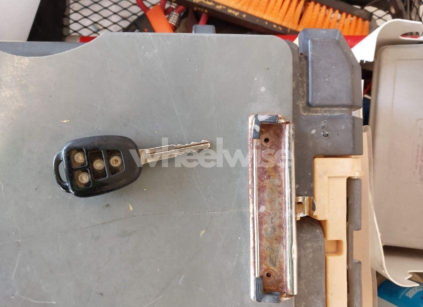 Photo 11 of 2015 Toyota Corolla S (VIN 5YFBURHE4FP306943)