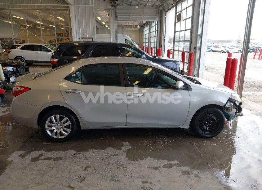 Photo 13 of 2015 Toyota Corolla S (VIN 5YFBURHE4FP306943)