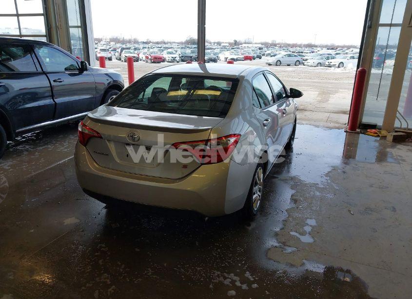 Photo 4 of 2015 Toyota Corolla S (VIN 5YFBURHE4FP306943)