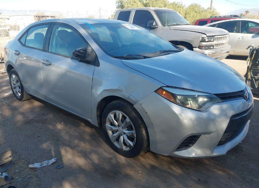 Photo 6 of 2015 Toyota Corolla LE (VIN 5YFBURHE4FP322589)