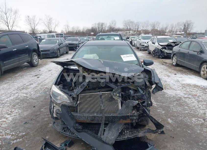 Photo 12 of 2015 Toyota Corolla LE (VIN 5YFBURHE4FP331101)