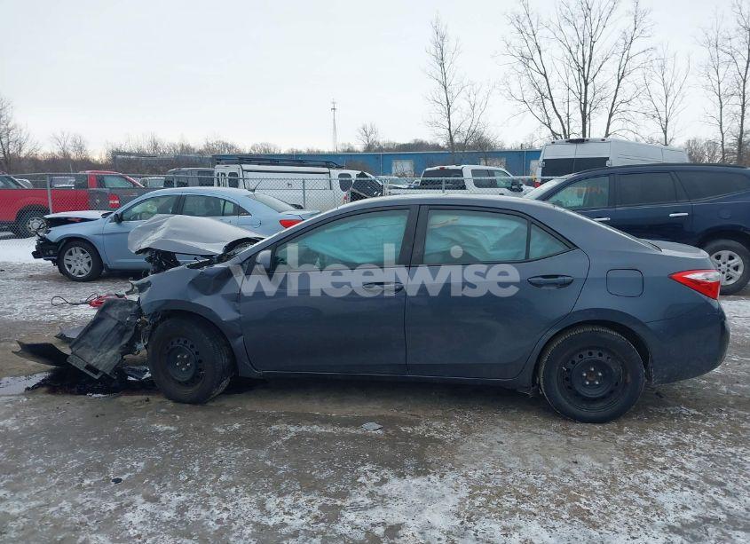 Photo 14 of 2015 Toyota Corolla LE (VIN 5YFBURHE4FP331101)