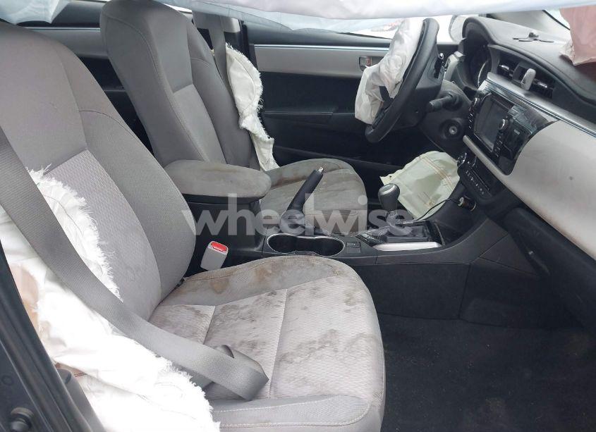 Photo 5 of 2015 Toyota Corolla LE (VIN 5YFBURHE4FP331101)