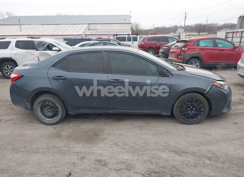 Photo 13 of 2015 Toyota Corolla LE (VIN 5YFBURHE4FP333916)