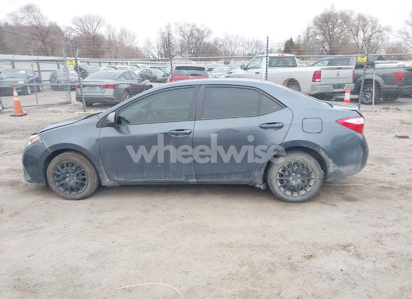 Photo 14 of 2015 Toyota Corolla LE (VIN 5YFBURHE4FP333916)