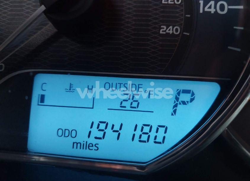 Photo 15 of 2015 Toyota Corolla LE (VIN 5YFBURHE4FP333916)