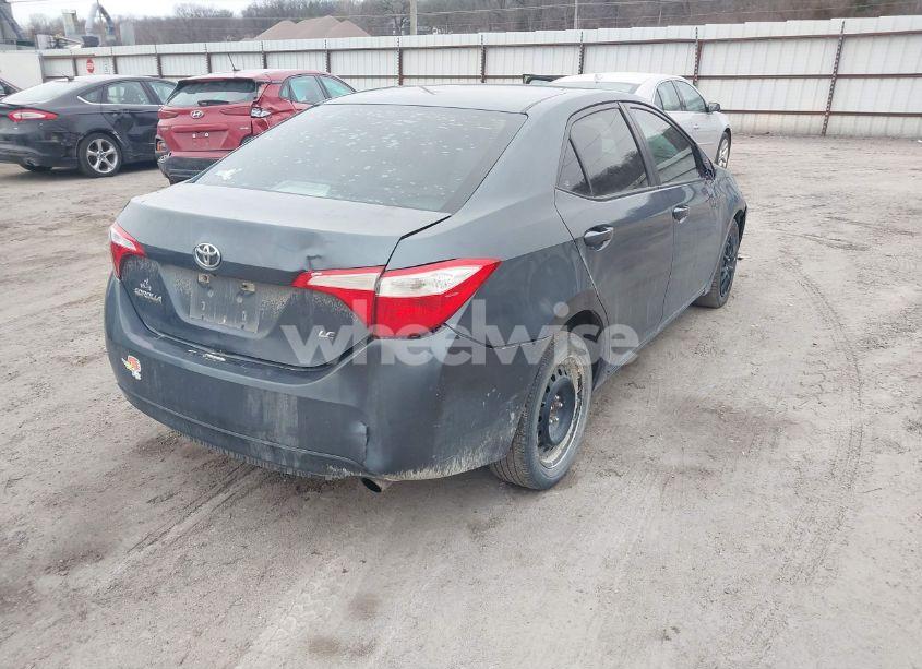 Photo 4 of 2015 Toyota Corolla LE (VIN 5YFBURHE4FP333916)