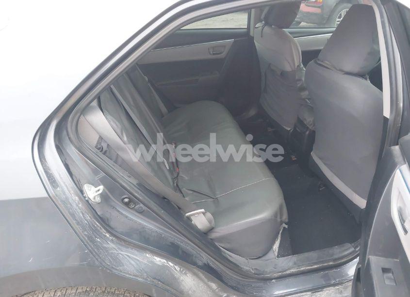 Photo 8 of 2015 Toyota Corolla LE (VIN 5YFBURHE4FP333916)