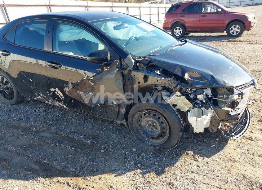 Photo 22 of 2016 Toyota Corolla LE (VIN 5YFBURHE4GP384060)