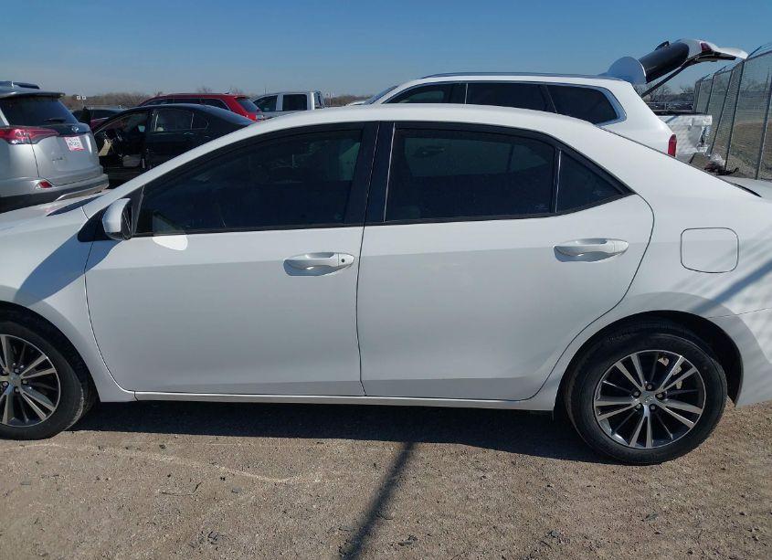 Photo 14 of 2016 Toyota Corolla LE PLUS (VIN 5YFBURHE4GP395964)