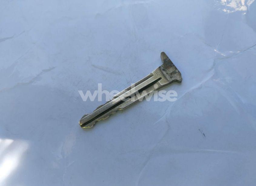 Photo 11 of 2016 Toyota Corolla S PLUS (VIN 5YFBURHE4GP410981)