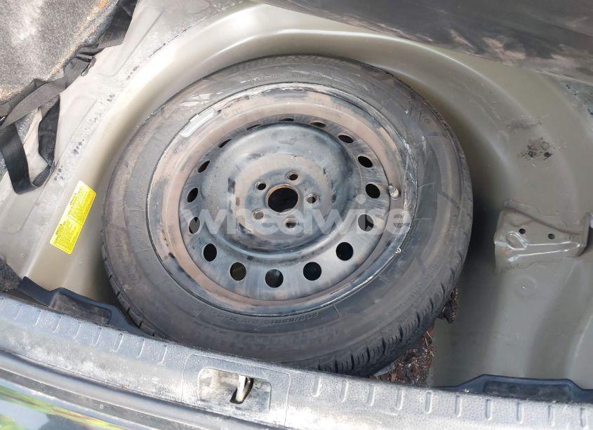 Photo 12 of 2016 Toyota Corolla LE (VIN 5YFBURHE4GP414206)