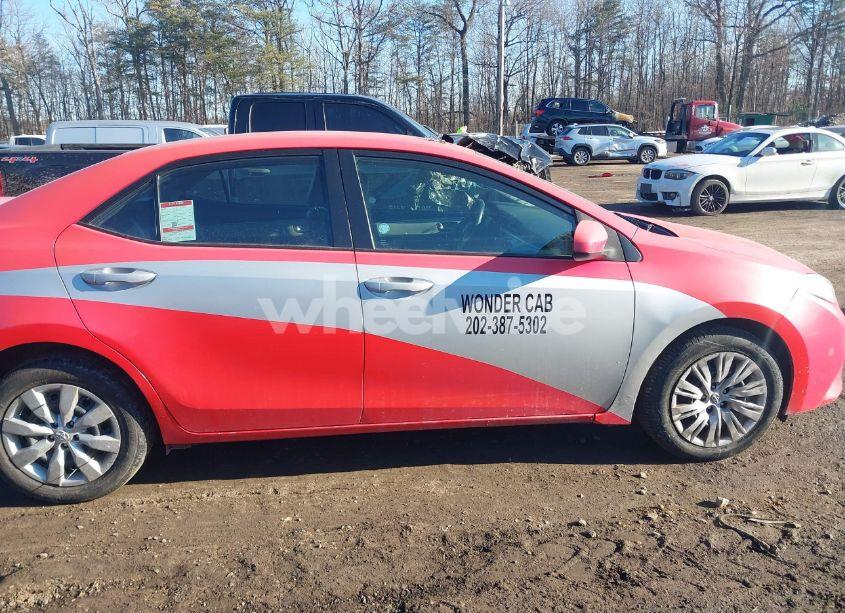 Photo 13 of 2016 Toyota Corolla LE (VIN 5YFBURHE4GP445679)