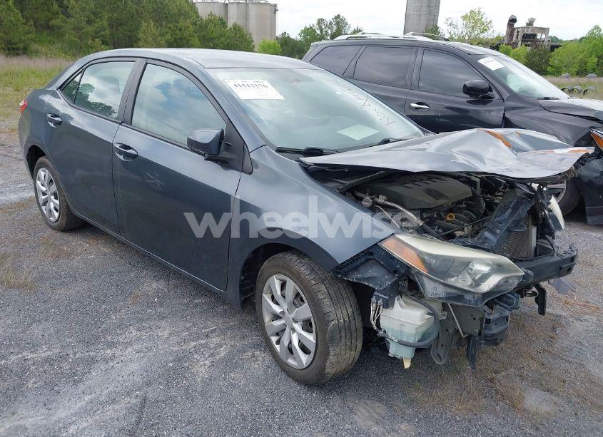 2016 Toyota Corolla LE (VIN 5YFBURHE4GP478603) main photo