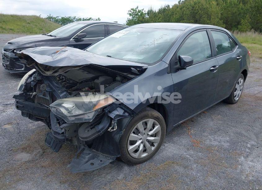 Photo 2 of 2016 Toyota Corolla LE (VIN 5YFBURHE4GP478603)