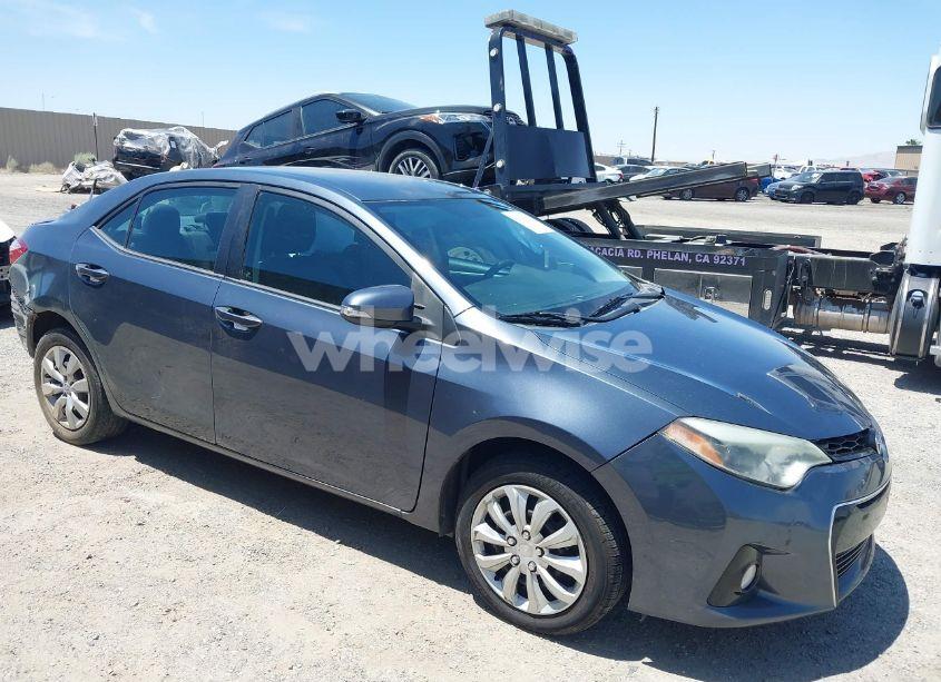 2016 Toyota Corolla S (VIN 5YFBURHE4GP495238) main photo