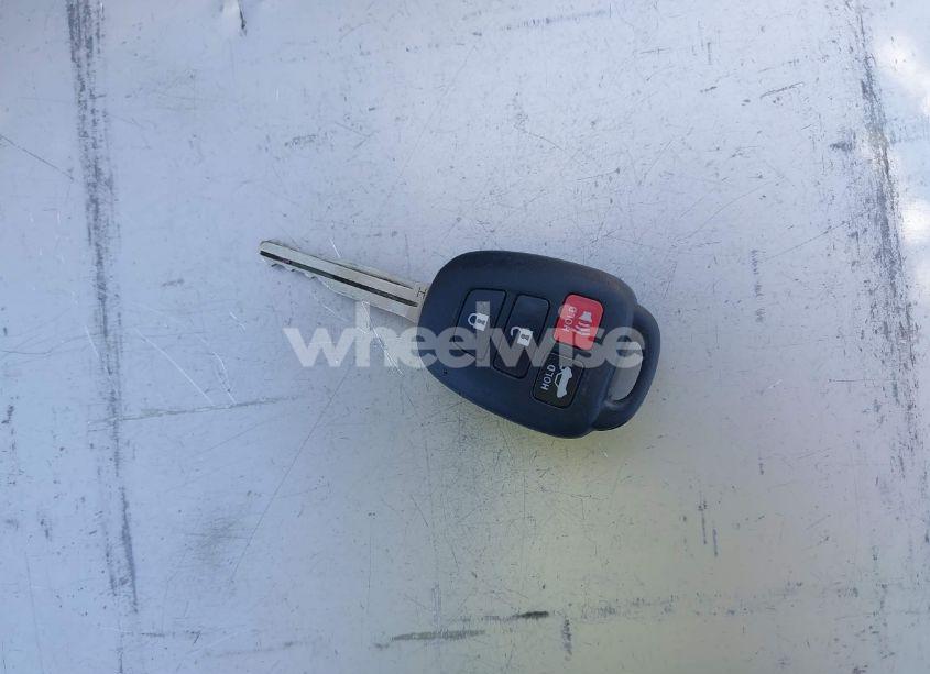 Photo 11 of 2016 Toyota Corolla S (VIN 5YFBURHE4GP495238)