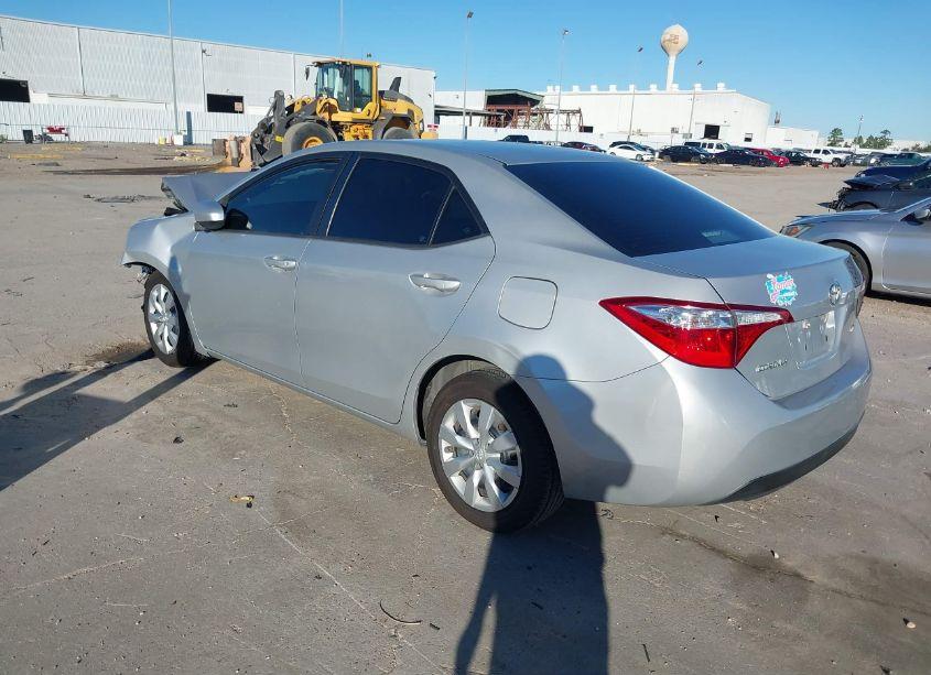 Photo 3 of 2016 Toyota Corolla LE (VIN 5YFBURHE4GP500180)