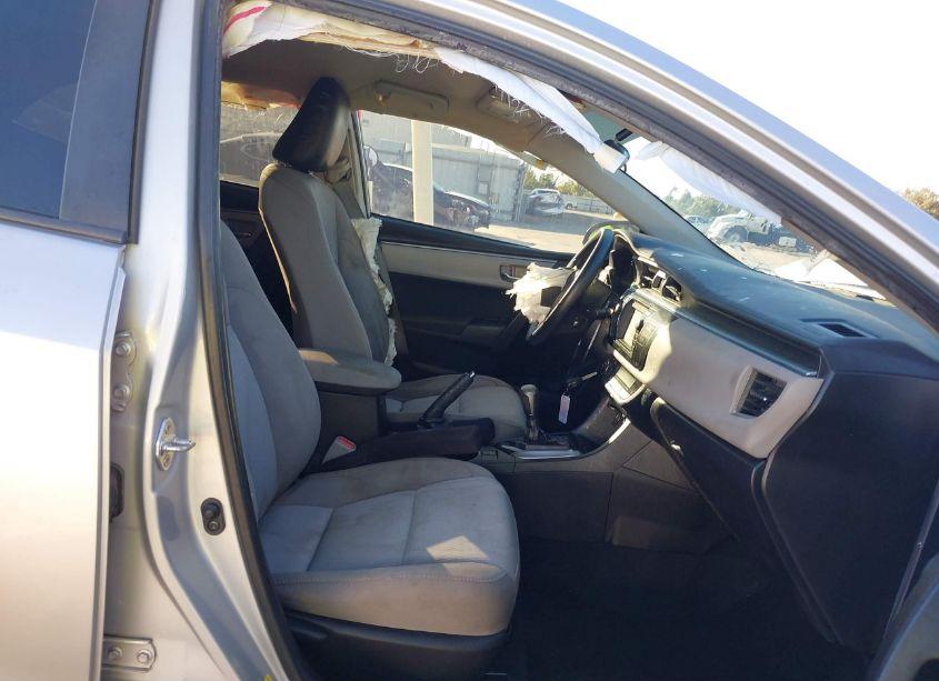 Photo 5 of 2016 Toyota Corolla LE (VIN 5YFBURHE4GP500180)