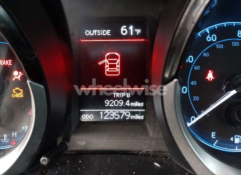 Photo 14 of 2016 Toyota Corolla S PLUS (VIN 5YFBURHE4GP516959)