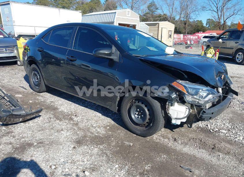 2016 Toyota Corolla LE (VIN 5YFBURHE4GP530215) main photo