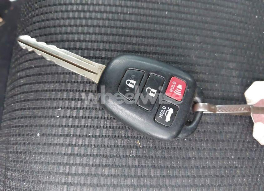 Photo 11 of 2016 Toyota Corolla S PLUS (VIN 5YFBURHE4GP541943)