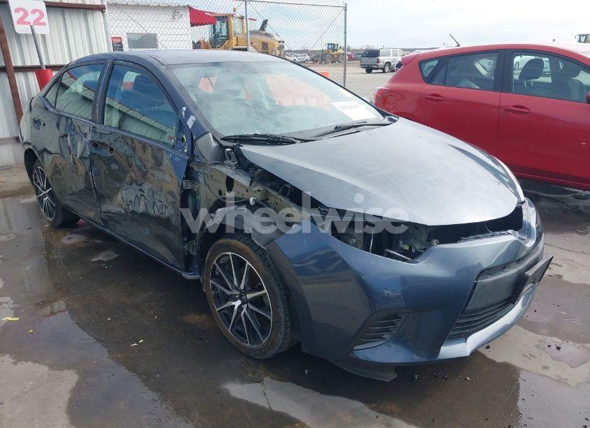 2016 Toyota Corolla LE (VIN 5YFBURHE4GP544843) main photo