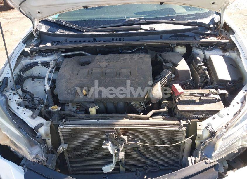 Photo 10 of 2017 Toyota Corolla LE (VIN 5YFBURHE4HP580792)