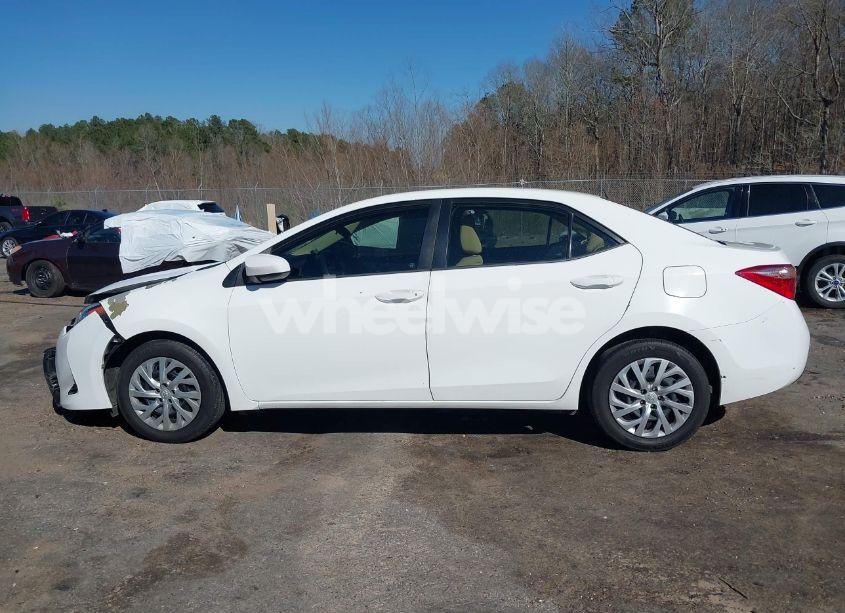 Photo 14 of 2017 Toyota Corolla LE (VIN 5YFBURHE4HP580792)