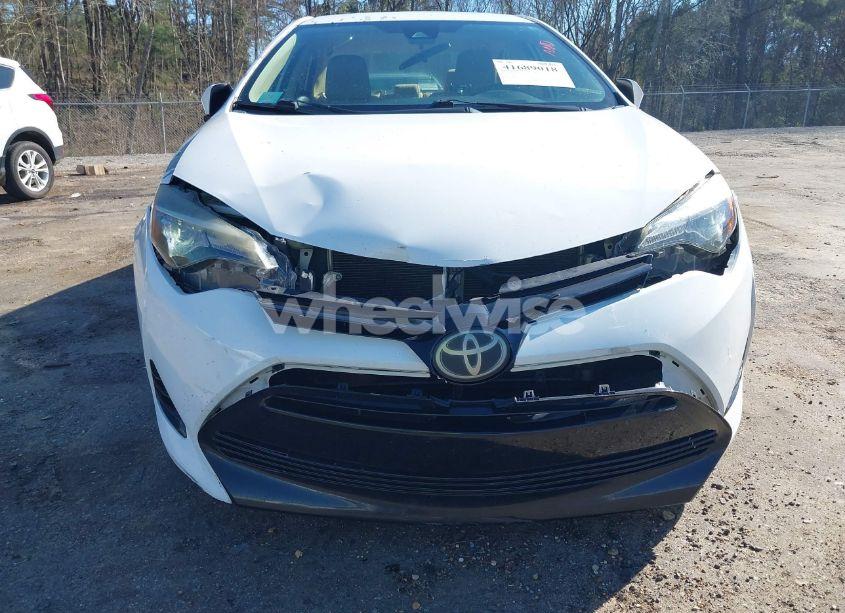 Photo 6 of 2017 Toyota Corolla LE (VIN 5YFBURHE4HP580792)