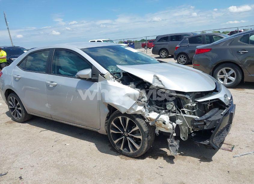 2017 Toyota Corolla SE (VIN 5YFBURHE4HP612673) main photo