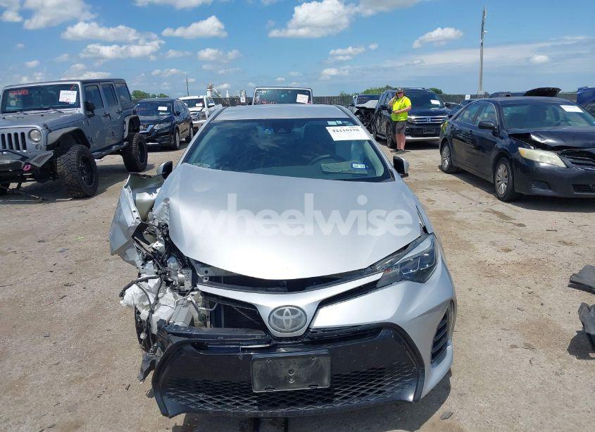 Photo 12 of 2017 Toyota Corolla SE (VIN 5YFBURHE4HP612673)
