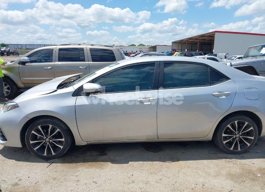 Photo 14 of 2017 Toyota Corolla SE (VIN 5YFBURHE4HP612673)