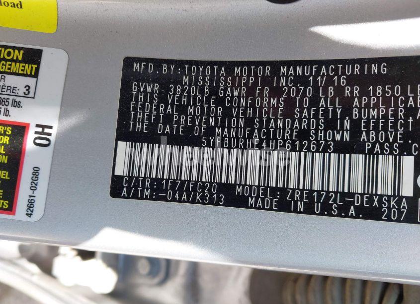 Photo 9 of 2017 Toyota Corolla SE (VIN 5YFBURHE4HP612673)