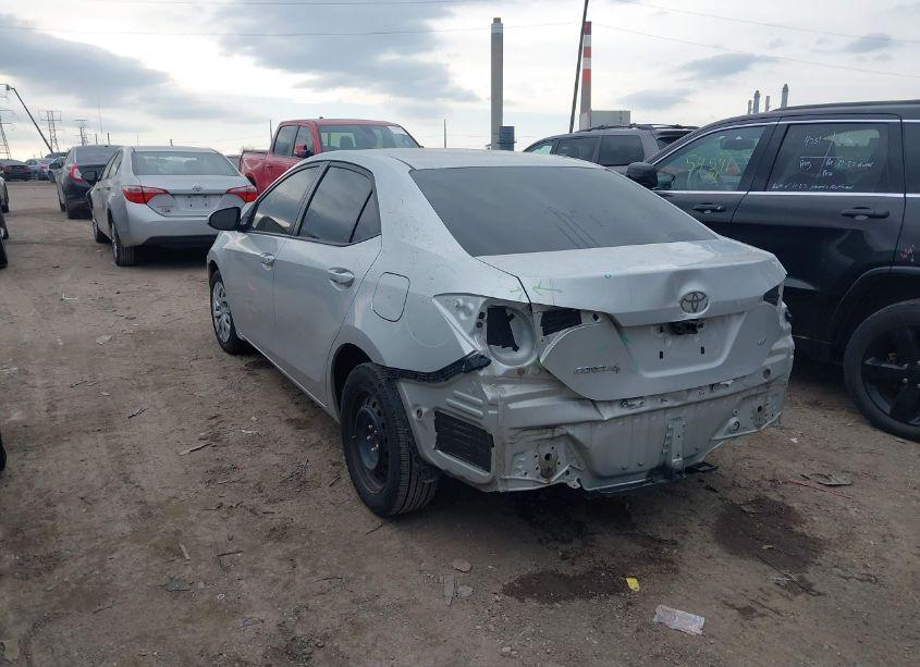 Photo 3 of 2017 Toyota Corolla LE (VIN 5YFBURHE4HP656172)