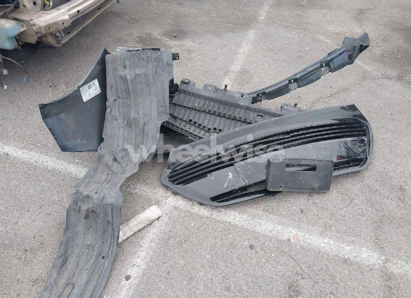 Photo 12 of 2017 Toyota Corolla LE (VIN 5YFBURHE4HP657435)