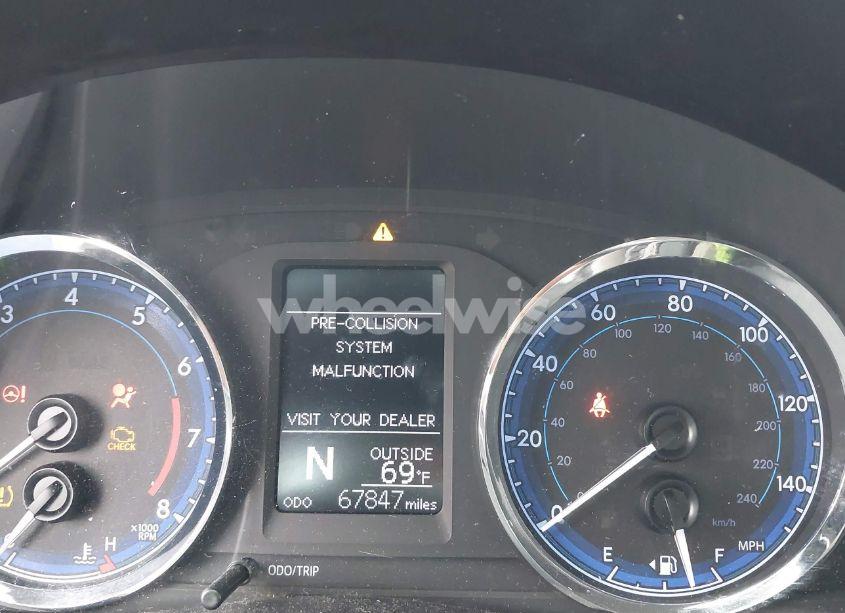 Photo 16 of 2017 Toyota Corolla LE (VIN 5YFBURHE4HP657435)