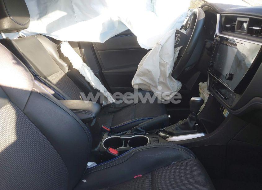 Photo 5 of 2017 Toyota Corolla L/LE/XLE/SE/XSE (VIN 5YFBURHE4HP660500)