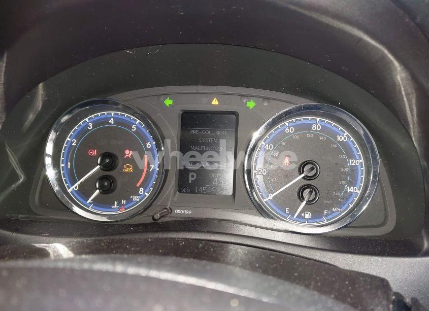 Photo 7 of 2017 Toyota Corolla LE (VIN 5YFBURHE4HP662991)