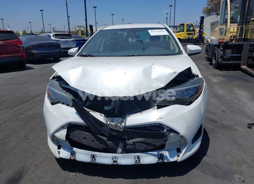 Photo 13 of 2017 Toyota Corolla LE (VIN 5YFBURHE4HP675062)
