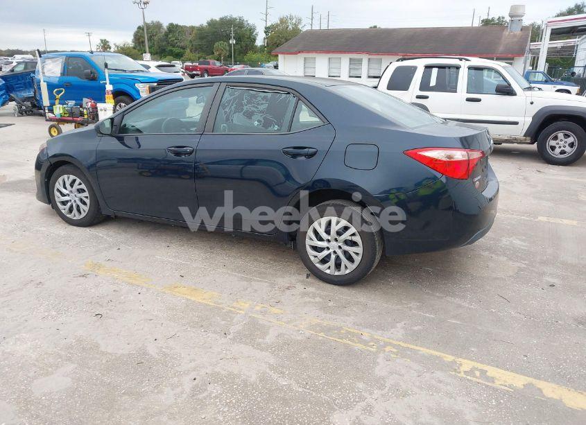 Photo 3 of 2017 Toyota Corolla LE (VIN 5YFBURHE4HP681492)