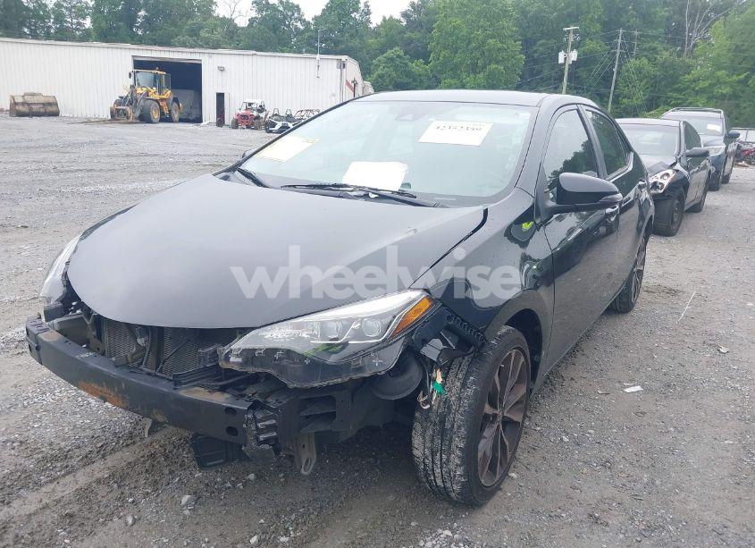 Photo 2 of 2017 Toyota Corolla L/LE/SE/SE SPECIAL EDITION/XLE/XSE (VIN 5YFBURHE4HP689768)