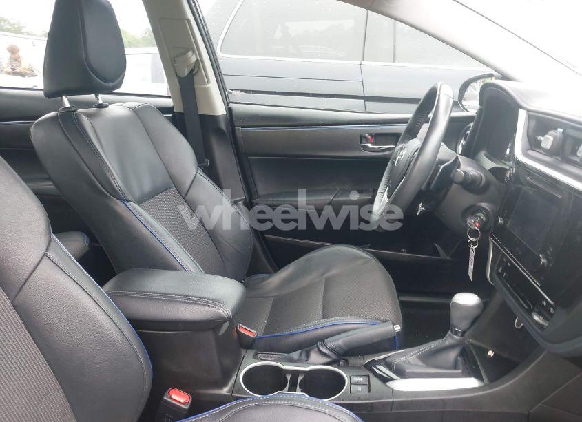 Photo 5 of 2017 Toyota Corolla L/LE/SE/SE SPECIAL EDITION/XLE/XSE (VIN 5YFBURHE4HP689768)