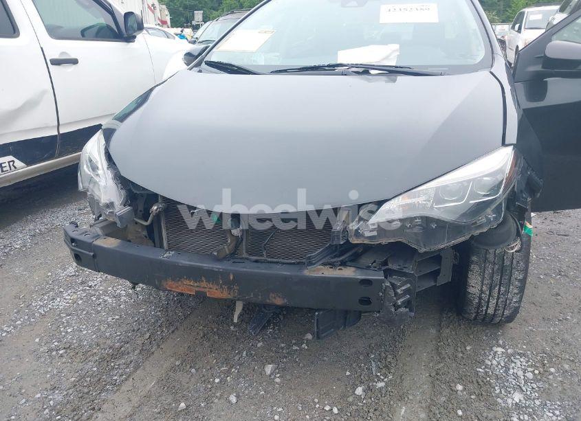 Photo 6 of 2017 Toyota Corolla L/LE/SE/SE SPECIAL EDITION/XLE/XSE (VIN 5YFBURHE4HP689768)