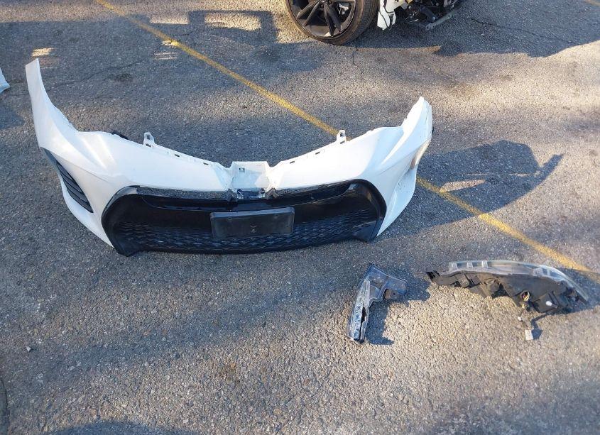 Photo 12 of 2017 Toyota Corolla SE (VIN 5YFBURHE4HP714393)